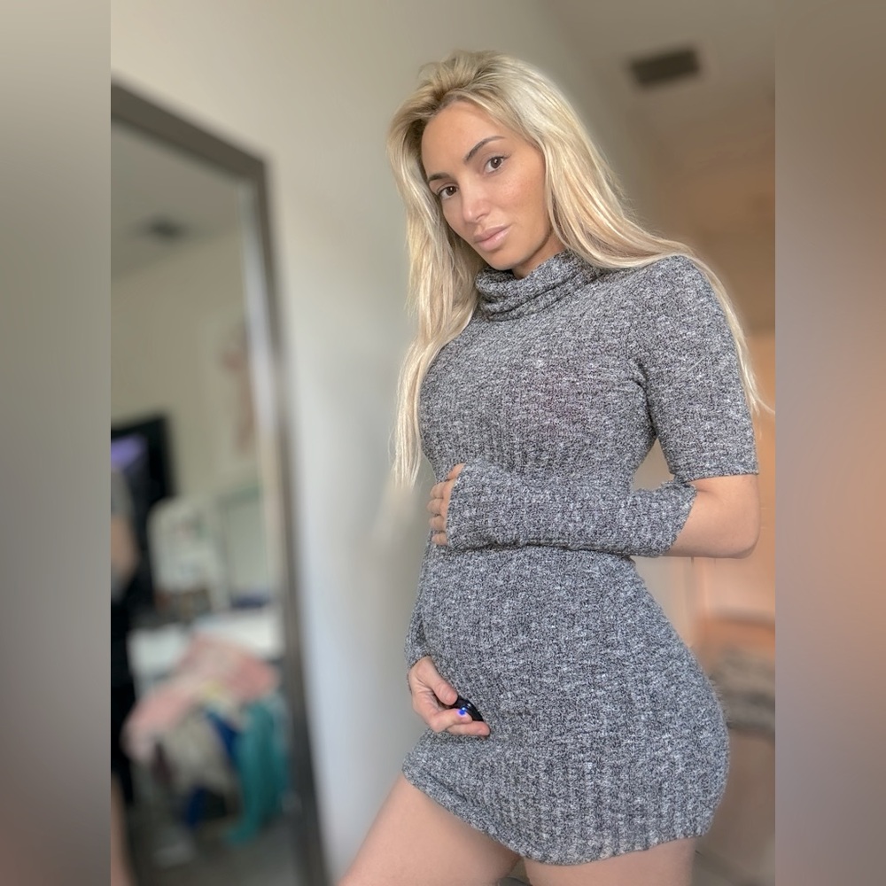 Fashion Nova Sweater Mini Elbow Splitting